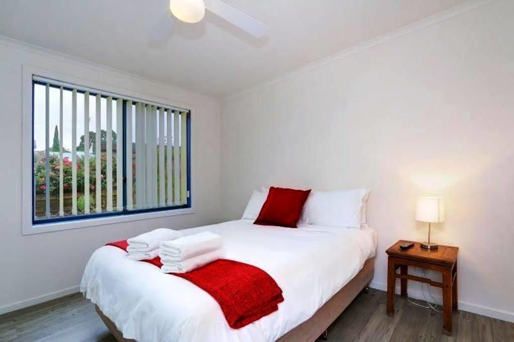 Phillip Island Off-Track Accommodation 카우즈 외부 사진
