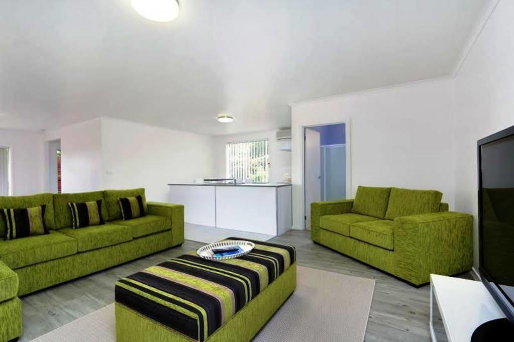 Phillip Island Off-Track Accommodation 카우즈 외부 사진